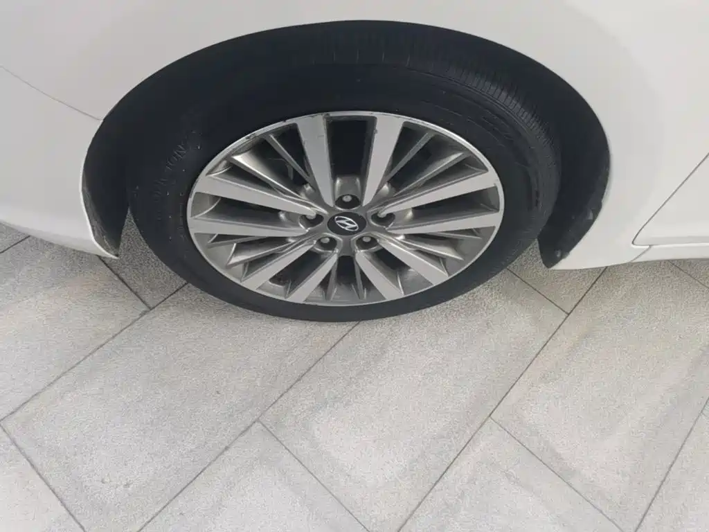 Hyundai Mistra — миниатюра 23