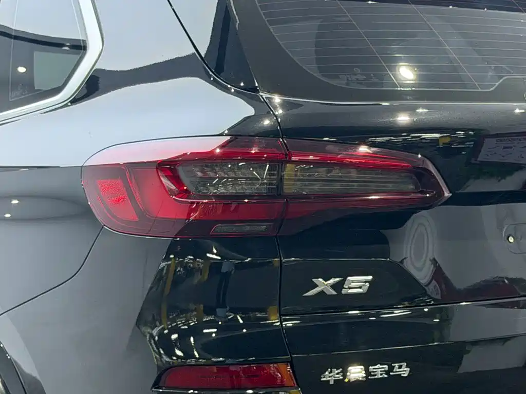 BMW X5 — миниатюра 11