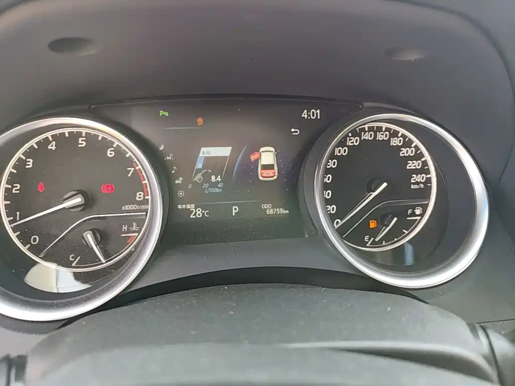 Toyota Camry — миниатюра 16