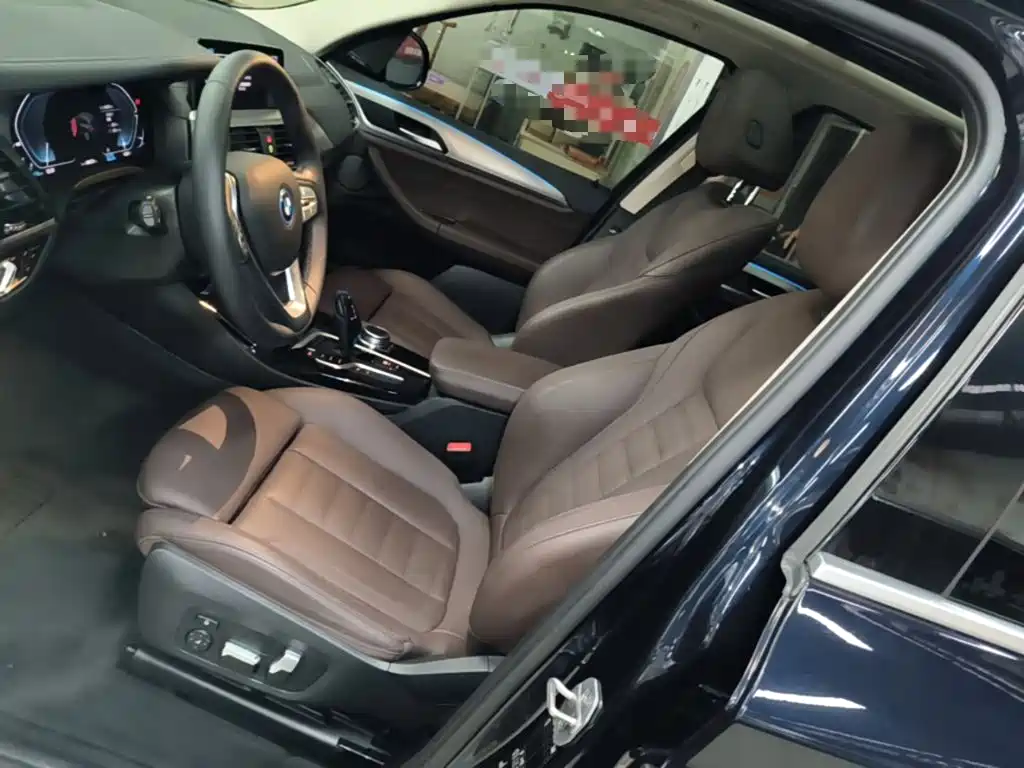 BMW iX3 — миниатюра 15