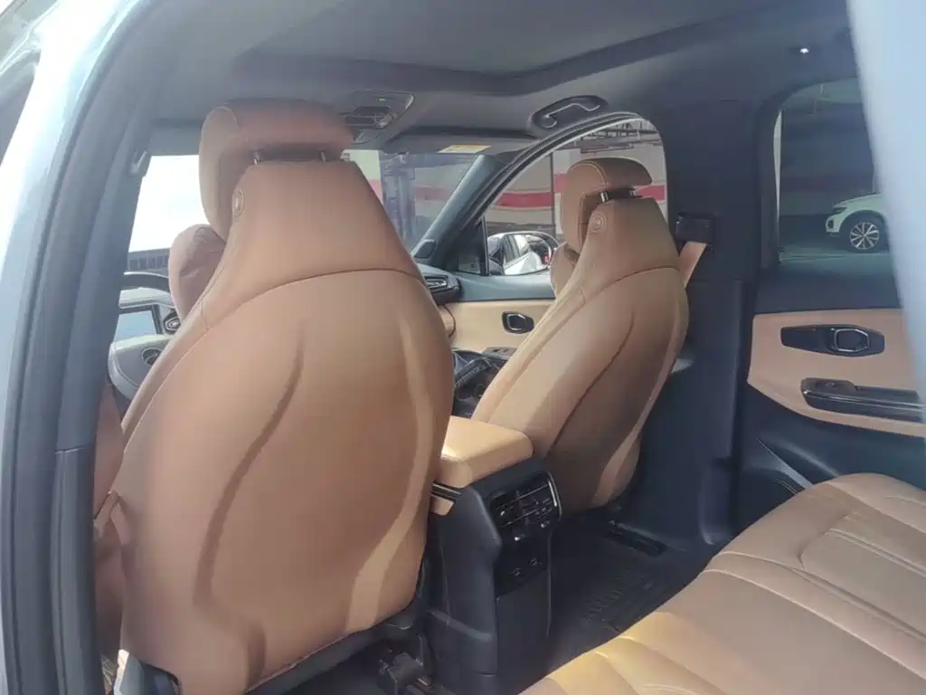 NIO ES6 — миниатюра 18