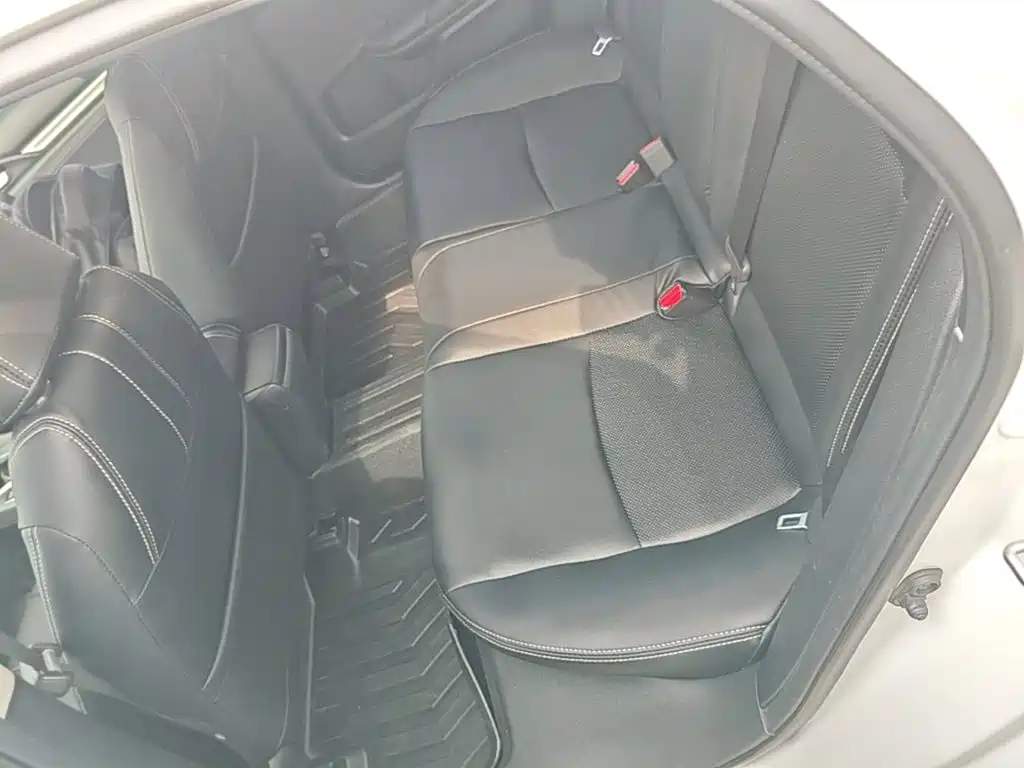 Honda Civic — миниатюра 17