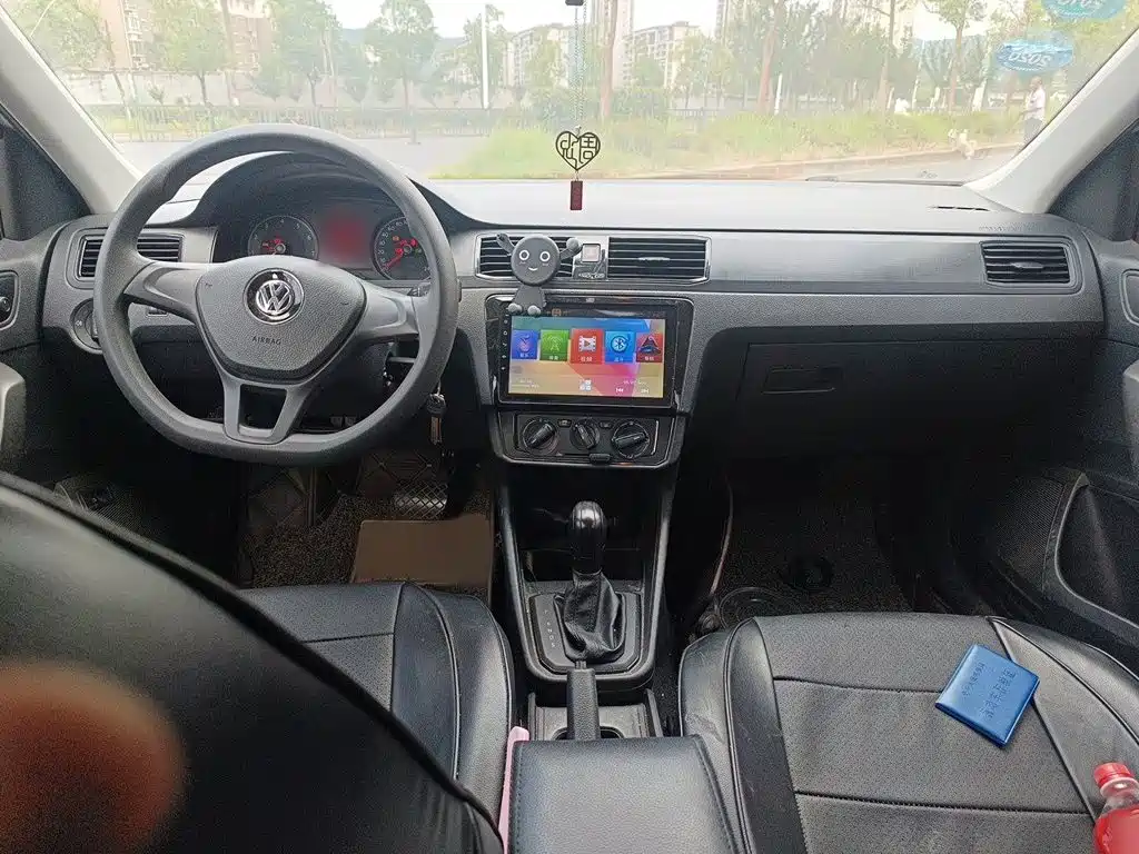 Volkswagen Santana — миниатюра 13