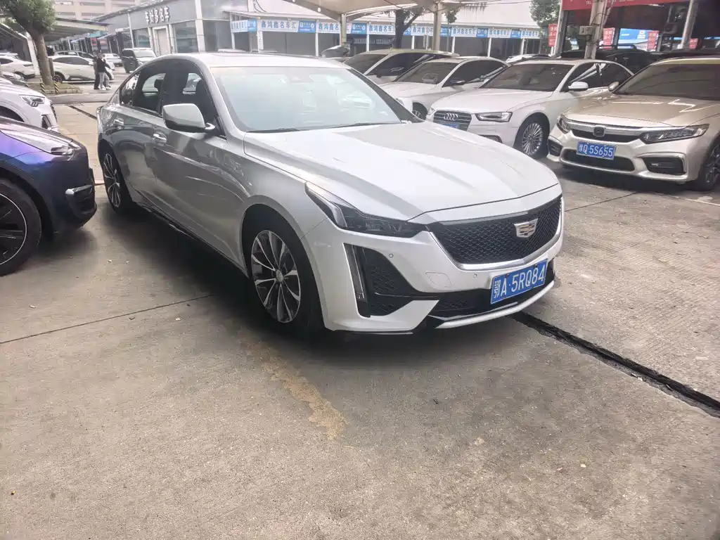 Cadillac CT5 — миниатюра 3