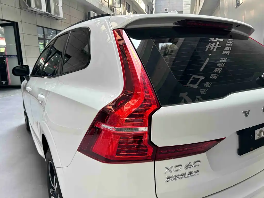 Volvo XC60 — миниатюра 4