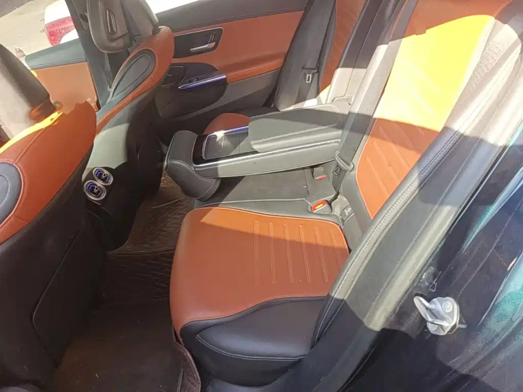 Mercedes-Benz C-Class — миниатюра 17
