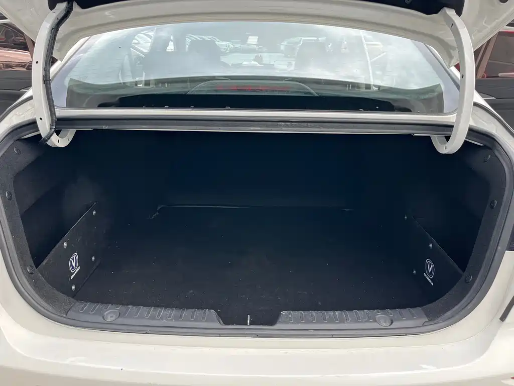 Changan Eado — миниатюра 17