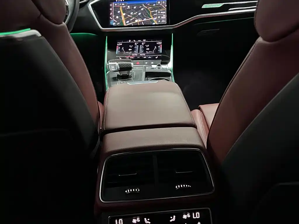 Audi A7L 2024 45 TFSI quattro
