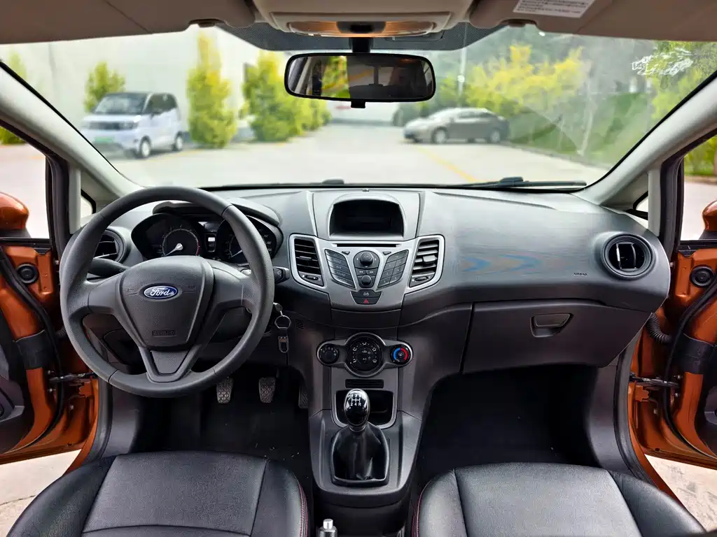 Ford Fiesta Hatchback 1.5L Manual Elegant Type, фото 19