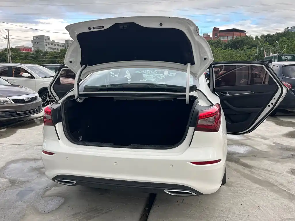 Changan Eado — миниатюра 18