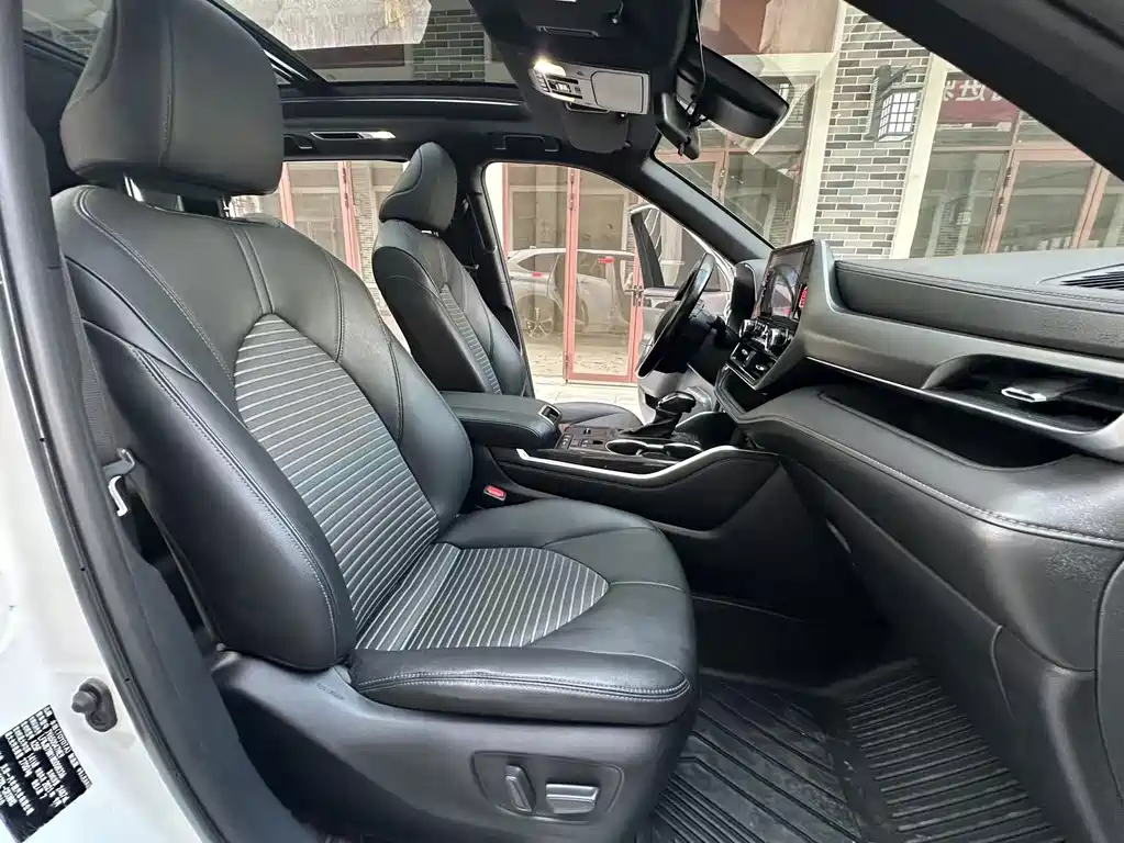 Toyota Crown Kluger 2021 2.5L HEV Luxury