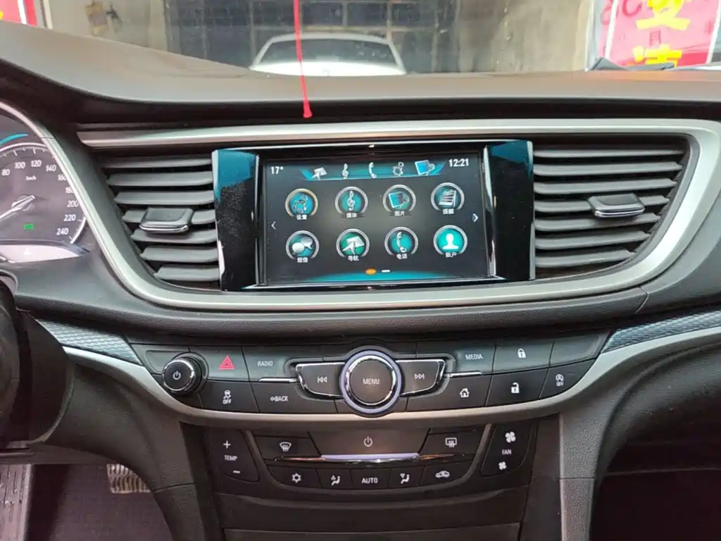 Buick Excelle — миниатюра 13