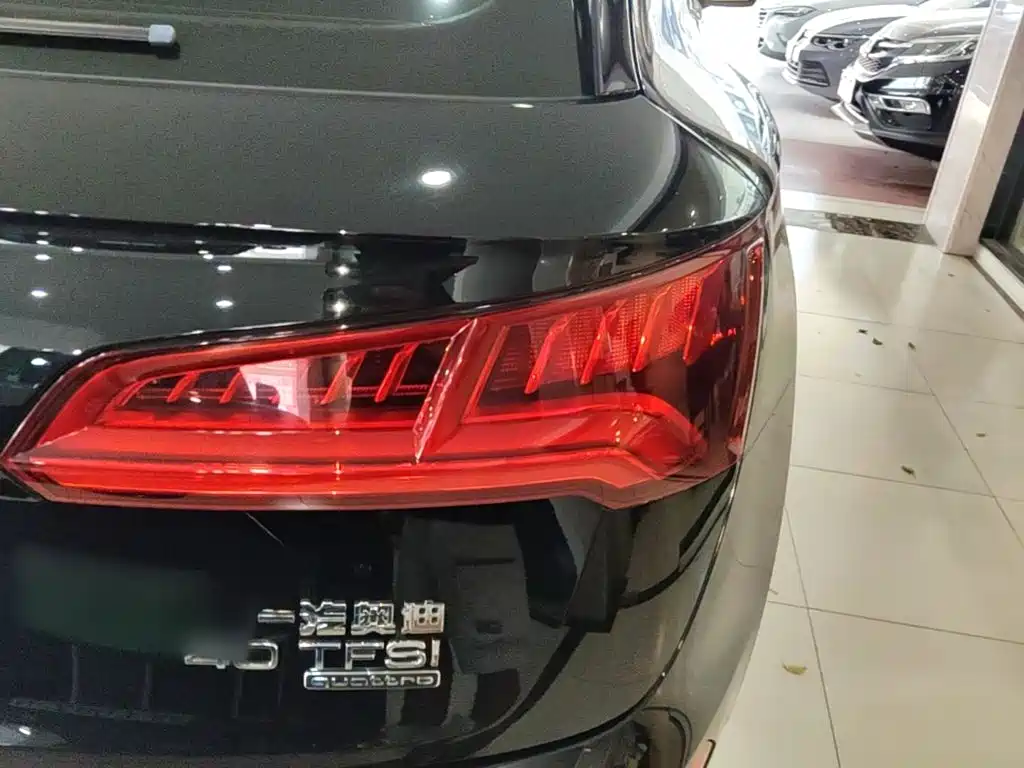 Audi Q5L — миниатюра 8