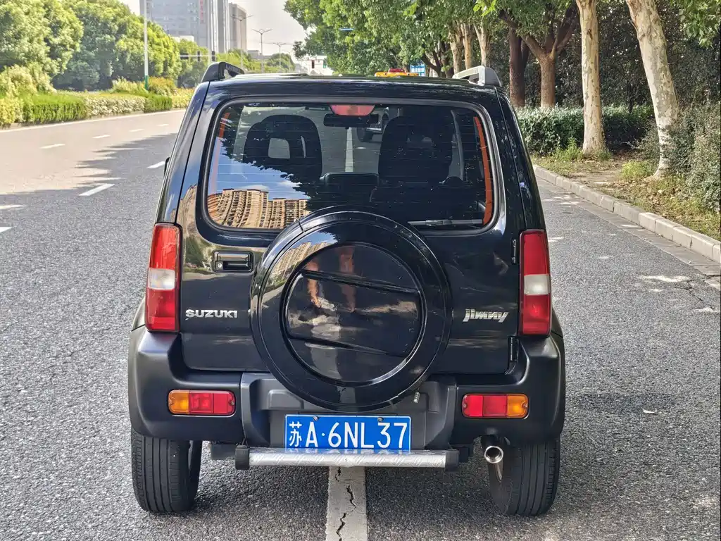 Suzuki Jimny — миниатюра 15