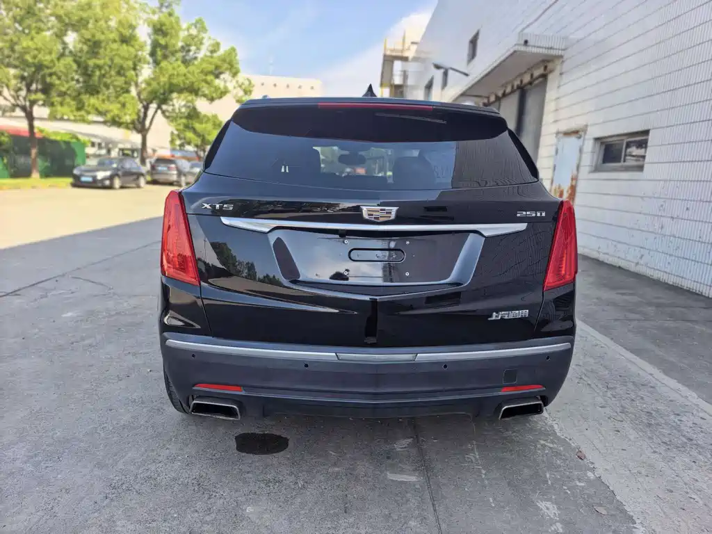 Cadillac XT5 — миниатюра 10