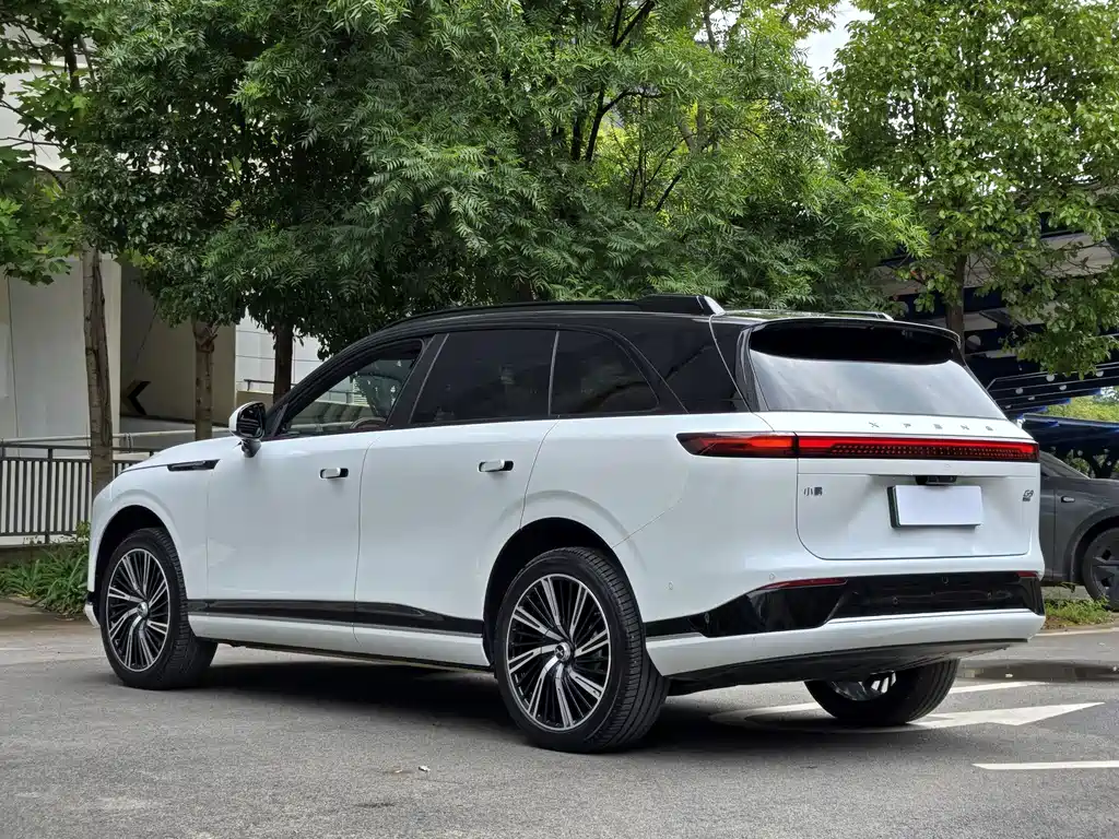 XPeng G9 — миниатюра 7