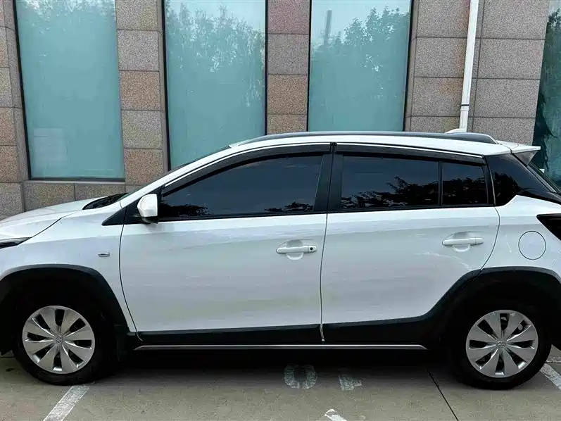 Toyota Yaris L — миниатюра 4
