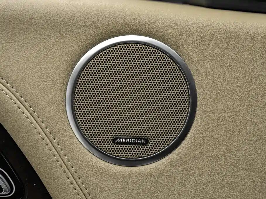 Land Rover Range Rover — миниатюра 15