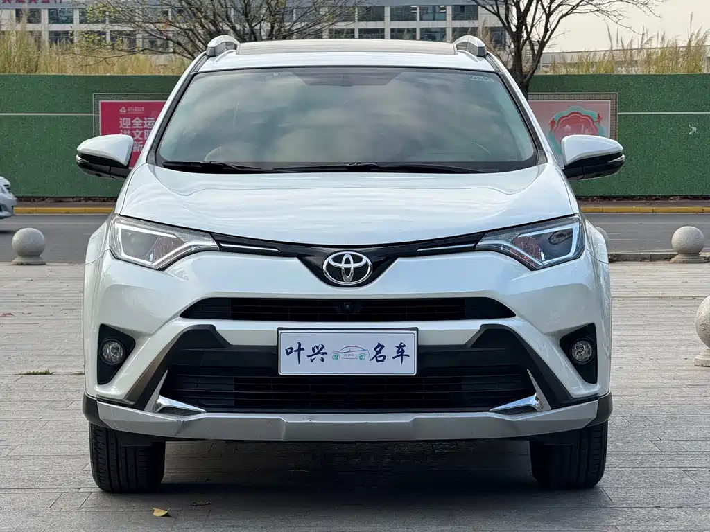 TOYOTA RAV4 RONGFANG