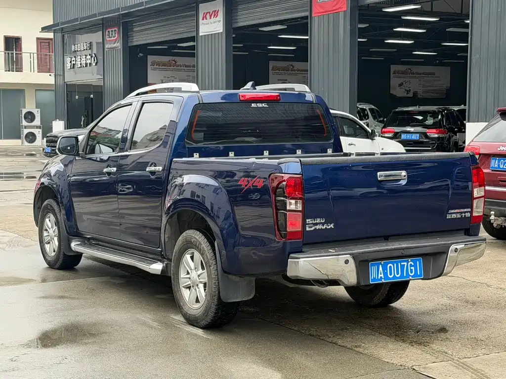 Isuzu D-MAX — миниатюра 10
