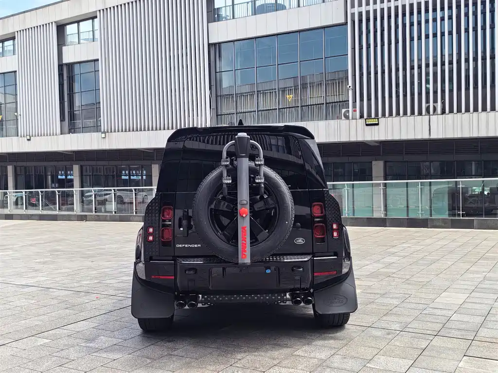 Land Rover Defender — миниатюра 7
