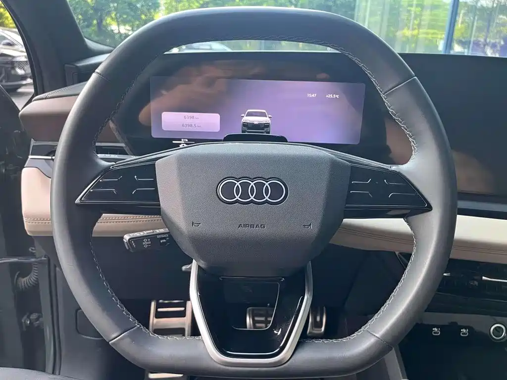 Audi Q6L e-tron — миниатюра 11