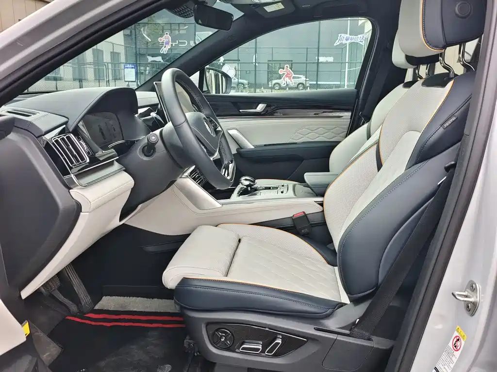 BYD Tang New Energy — миниатюра 4