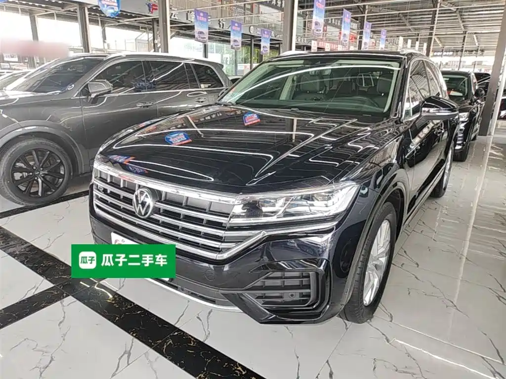 Купить Volkswagen Touareg