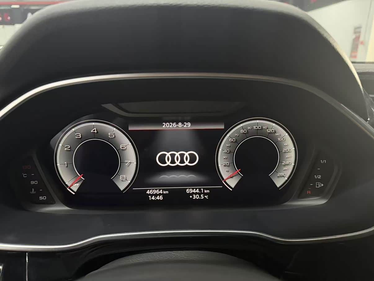 Audi Q3 1.4 л 2022 г. Белый, пробег 46000 км