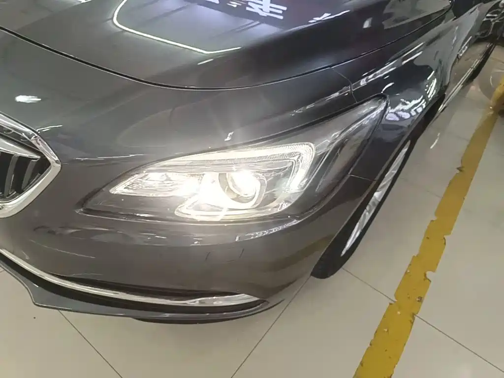 Buick LaCrosse — миниатюра 24