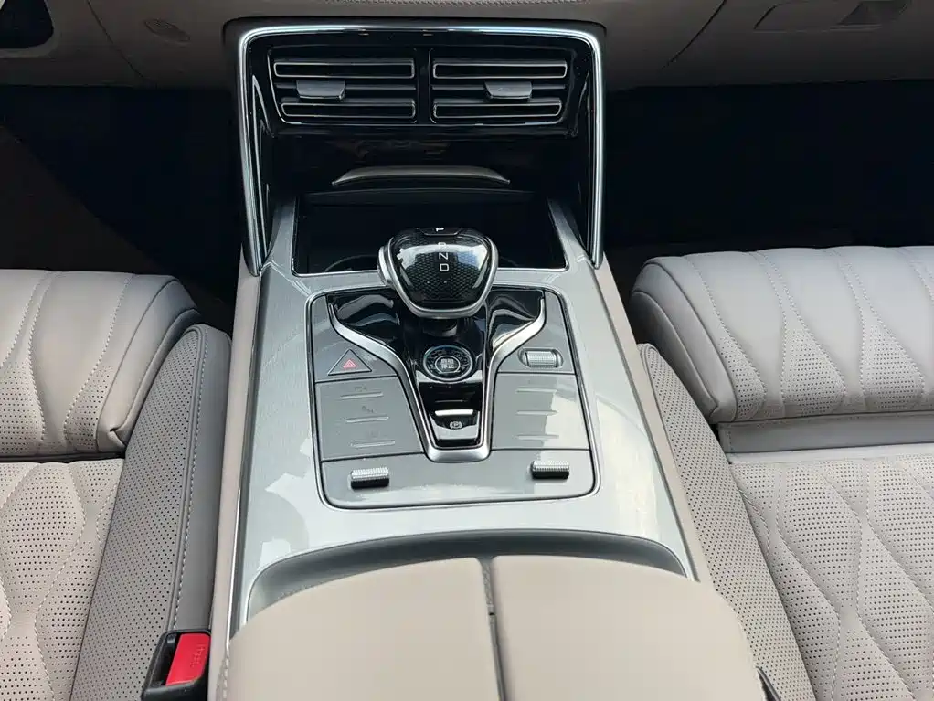 BYD Tang New Energy — миниатюра 7