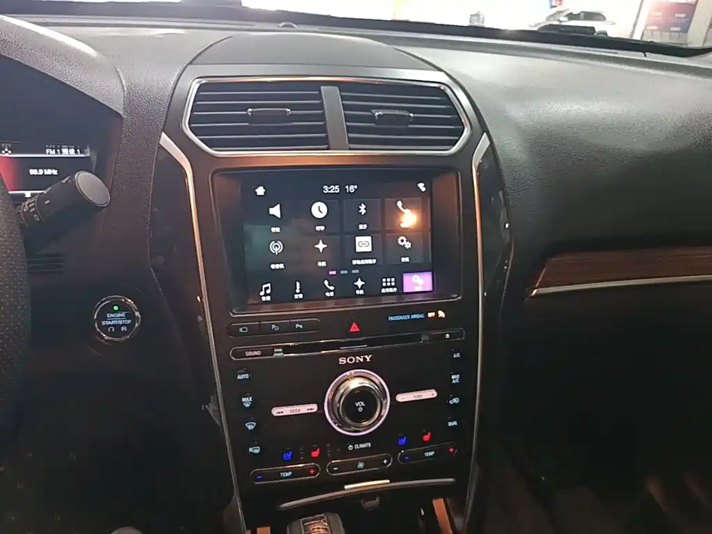Ford Explorer (Import) — миниатюра 13