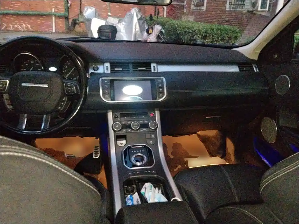 Land Rover Evoque — миниатюра 10
