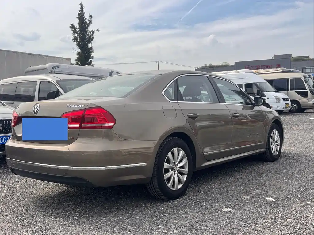 Volkswagen Passat — миниатюра 4