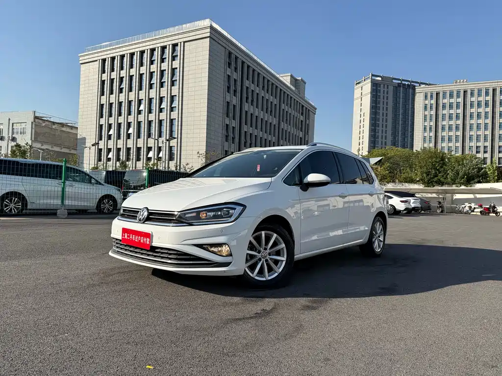 VOLKSWAGEN GOLF*JIAYU