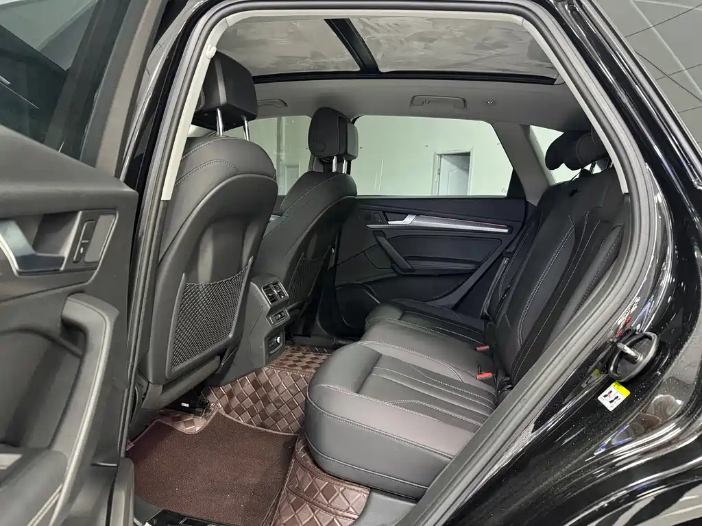 Audi Q5L — миниатюра 6