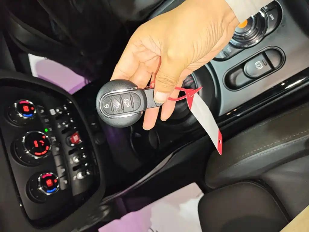 MINI Mini JCW Clubman — миниатюра 9