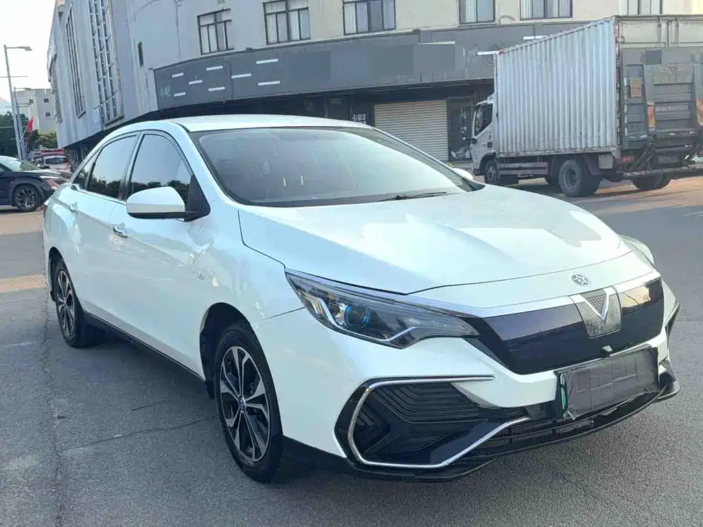 Venucia D60 EV