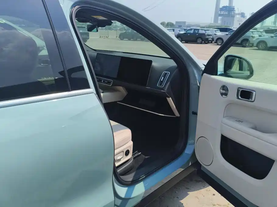 Li Auto Li L6 — миниатюра 8