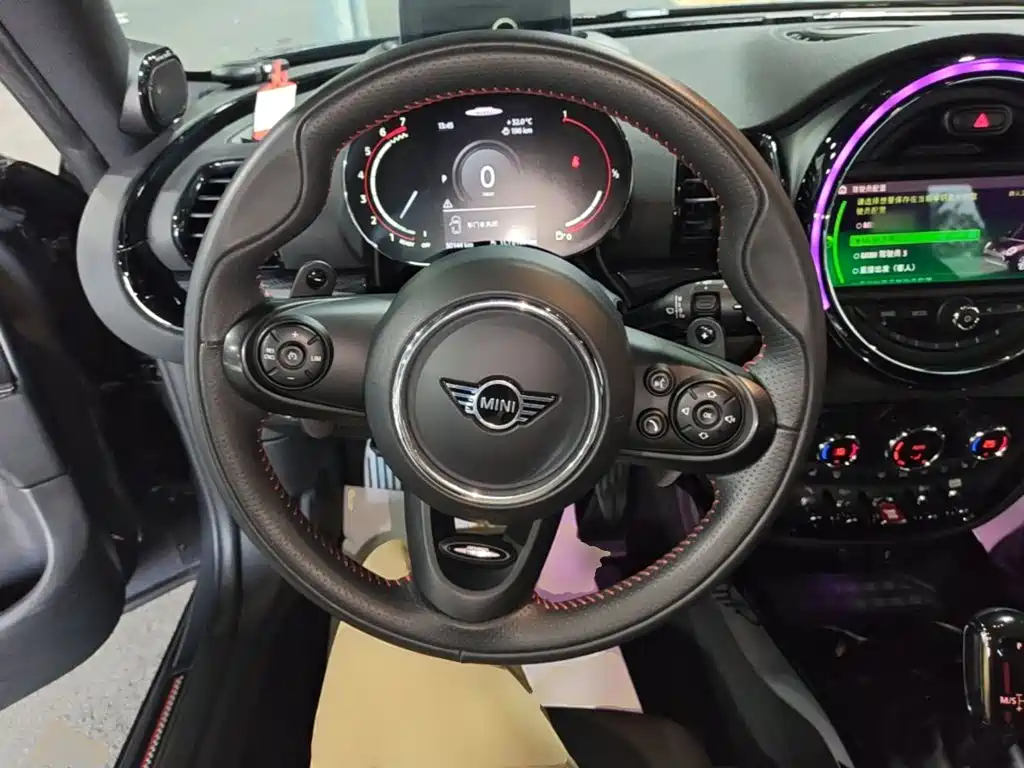 MINI Mini JCW Clubman — миниатюра 11
