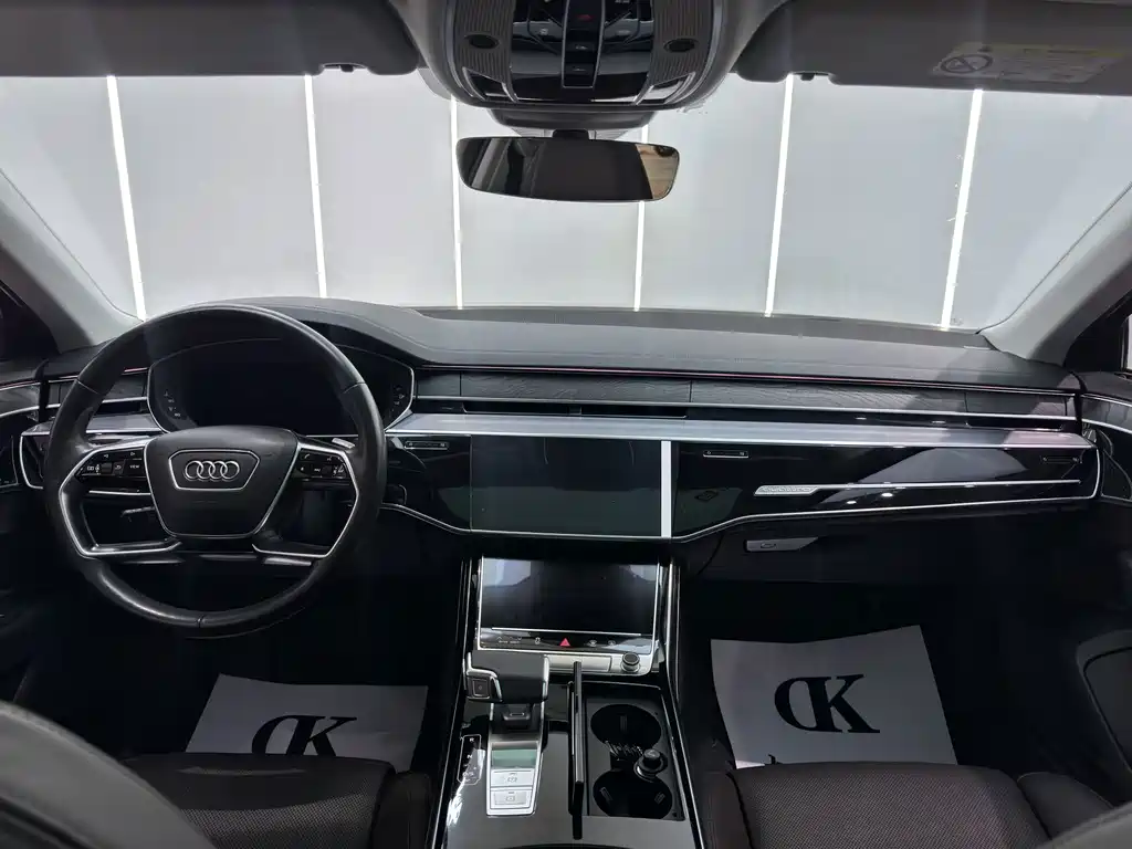 Audi A8 — миниатюра 5