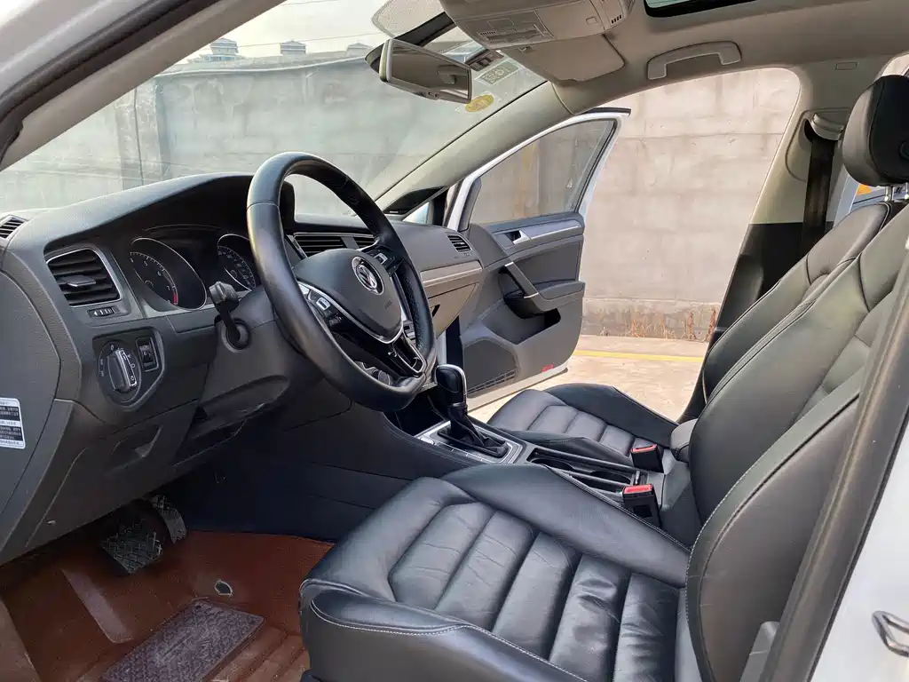 Volkswagen Golf — миниатюра 9