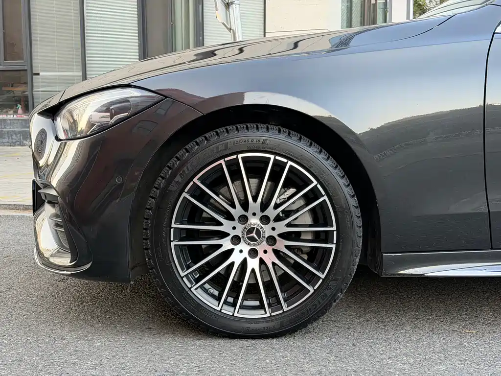 Mercedes-Benz C-Class — миниатюра 23