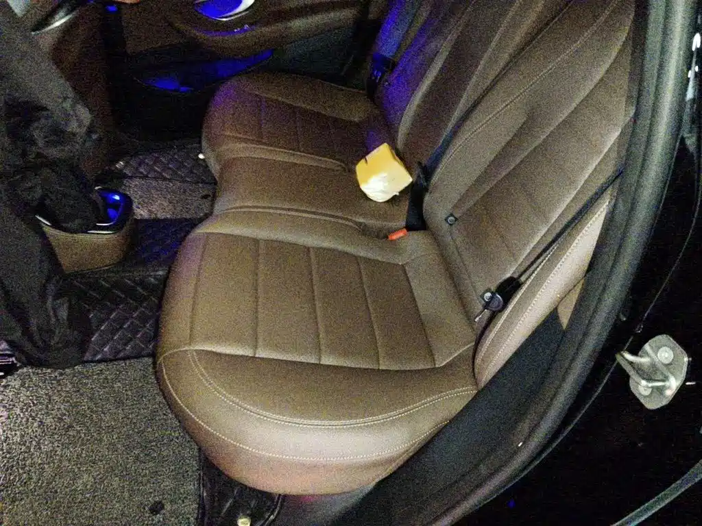 Mercedes-Benz E-Class — миниатюра 15