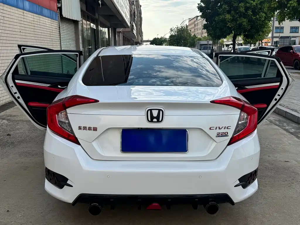 Honda Civic — миниатюра 6
