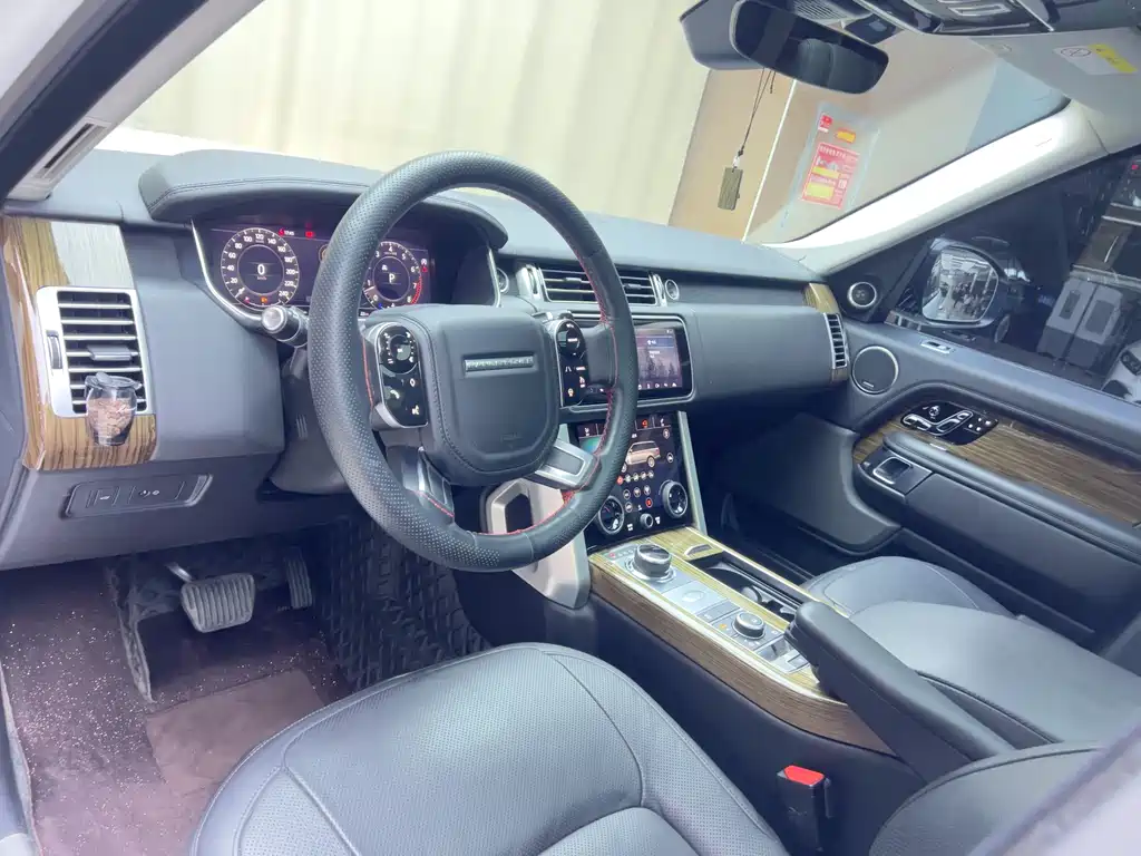 Land Rover Range Rover 2018 3.0 SC V6 Vogue Long Wheelbase