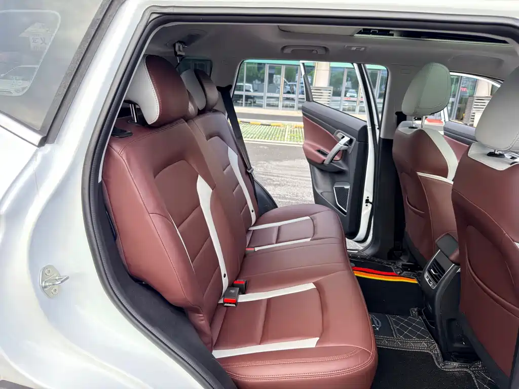 Geely Boyue — миниатюра 14