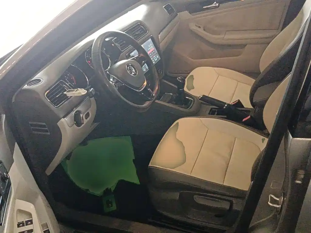 Volkswagen Sagitar — миниатюра 15