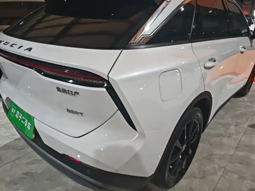Venucia V — миниатюра 8
