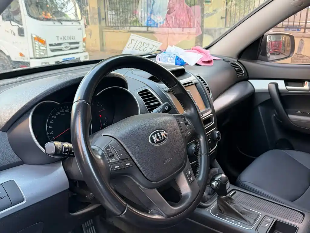 Kia Sorento — миниатюра 4